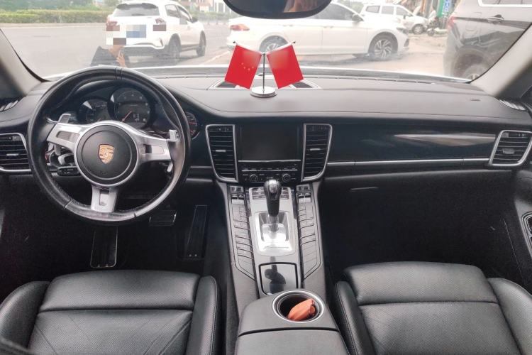 Used Porsche Panamera 2014 Panamera 4S Executive 3.0T Center Console