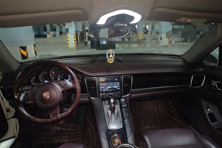 Used Porsche Panamera 2014 Panamera 4 Executive 3.0T Center Console