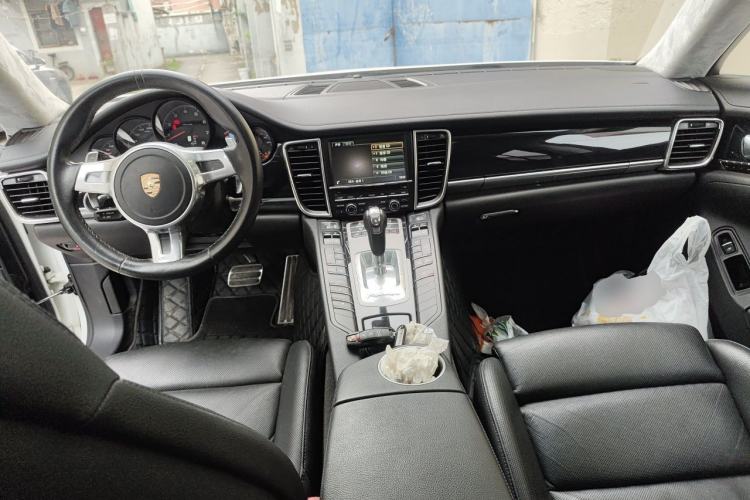 Used Porsche Panamera 2014 Panamera 3.0T Center Console