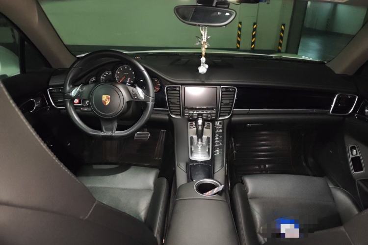 Used Porsche Panamera 2014 Panamera Executive 3.0T Center Console