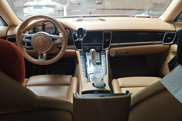 Used Porsche Panamera 2014 Panamera 3.0T Center Console