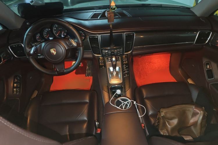 Used Porsche Panamera 2014 Panamera 3.0T Center Console