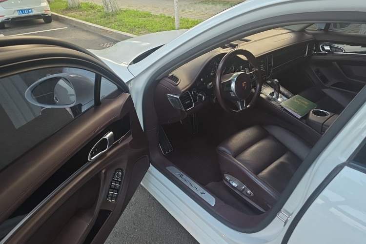 Used Porsche Panamera 2014 Panamera 4 3.0T Driver Seat