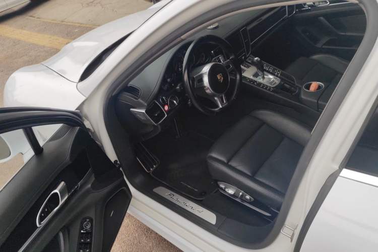 Used Porsche Panamera 2014 Panamera 4S Executive 3.0T Driver Seat