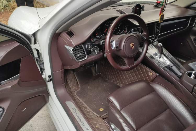 Used Porsche Panamera 2014 Panamera 4 3.0T Driver Seat