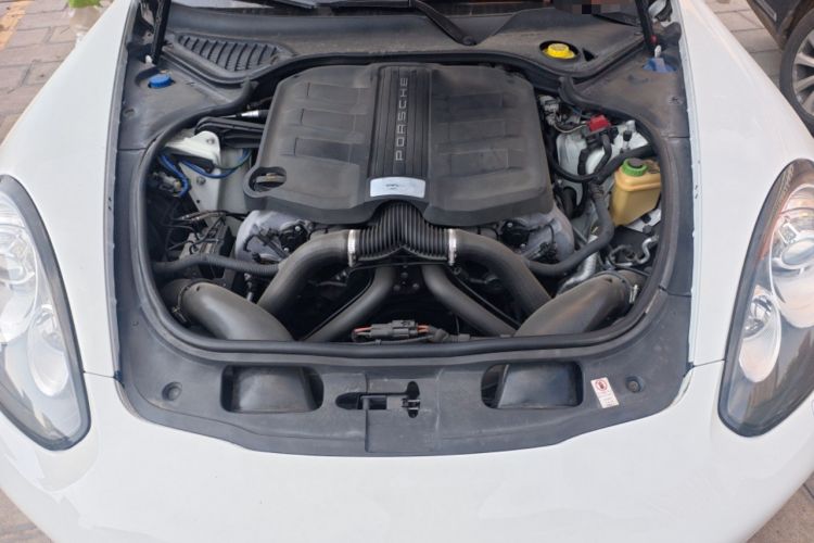 Used Porsche Panamera 2014 Panamera 3.0T Engine Bay