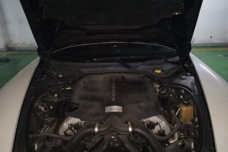 Used Porsche Panamera 2014 Panamera 4 3.0T Engine Bay