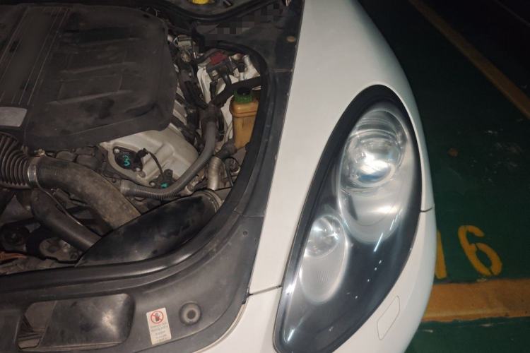 Used Porsche Panamera 2014 Panamera 4 3.0T Engine Bay Left