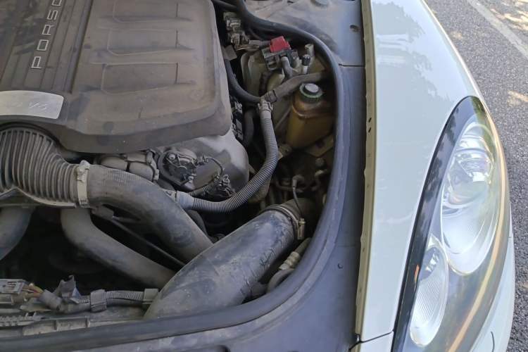 Used Porsche Panamera 2014 Panamera 3.0T Engine Bay Left