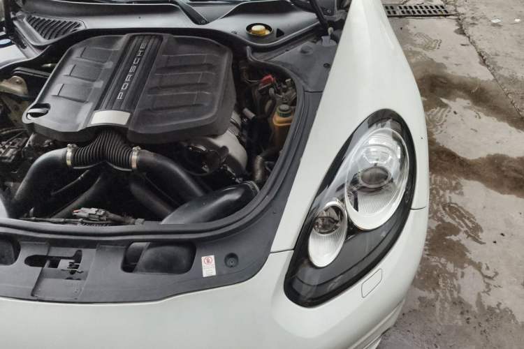 Used Porsche Panamera 2014 Panamera Executive 3.0T Engine Bay Left