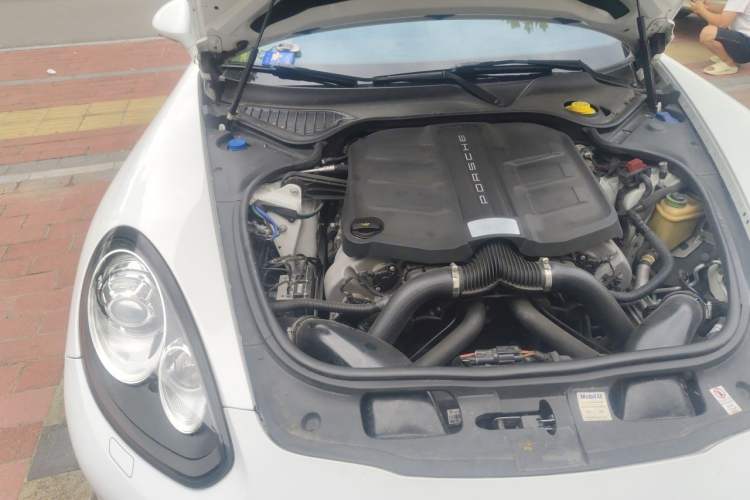 Used Porsche Panamera 2014 Panamera 3.0T Engine Bay Right
