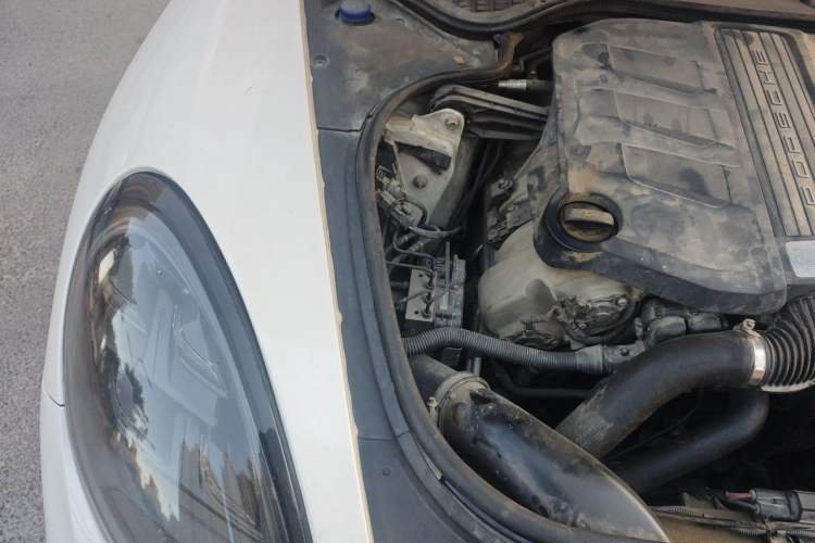 Used Porsche Panamera 2014 Panamera 3.0T Engine Bay Right