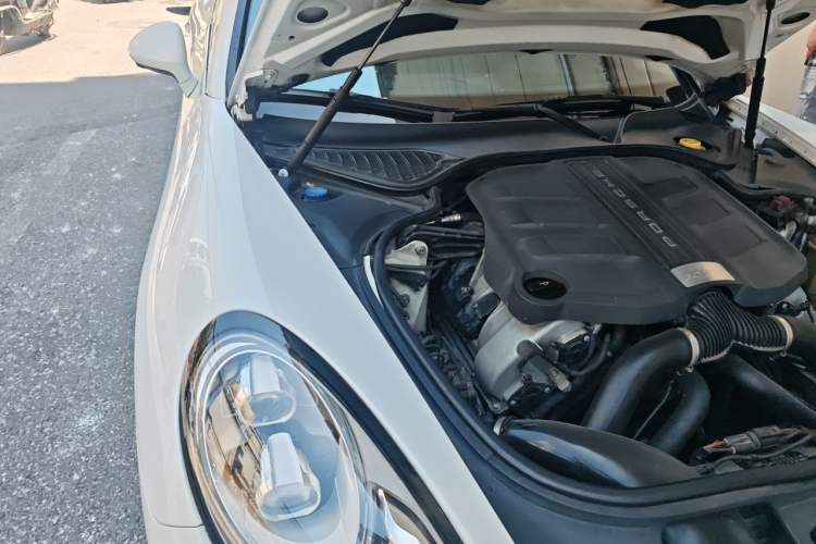 Used Porsche Panamera 2014 Panamera 4S Executive 3.0T Engine Bay Right