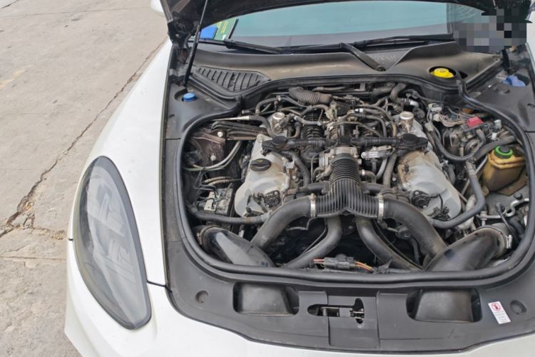 Used Porsche Panamera 2014 Panamera 4 3.0T Engine Bay Right