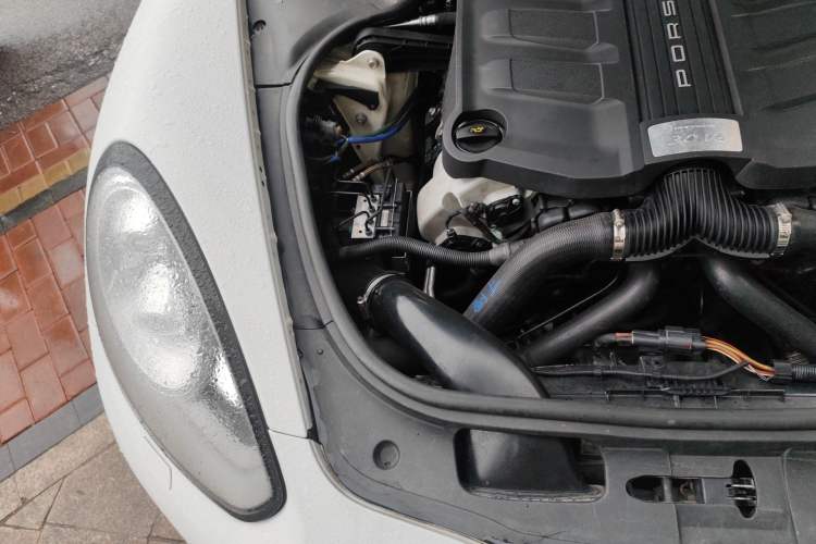 Used Porsche Panamera 2014 Panamera 4 3.0T Engine Bay Right