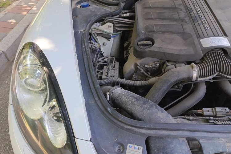 Used Porsche Panamera 2014 Panamera 3.0T Engine Bay Right