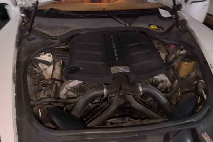 Used Porsche Panamera 2014 Panamera 3.0T Engine Bay