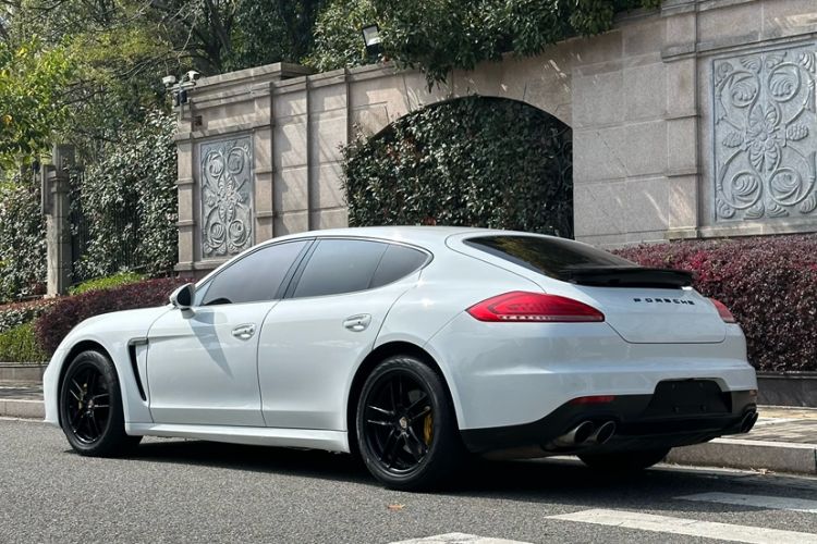 Used Porsche Panamera 2014 Panamera 3.0T Exterior 2