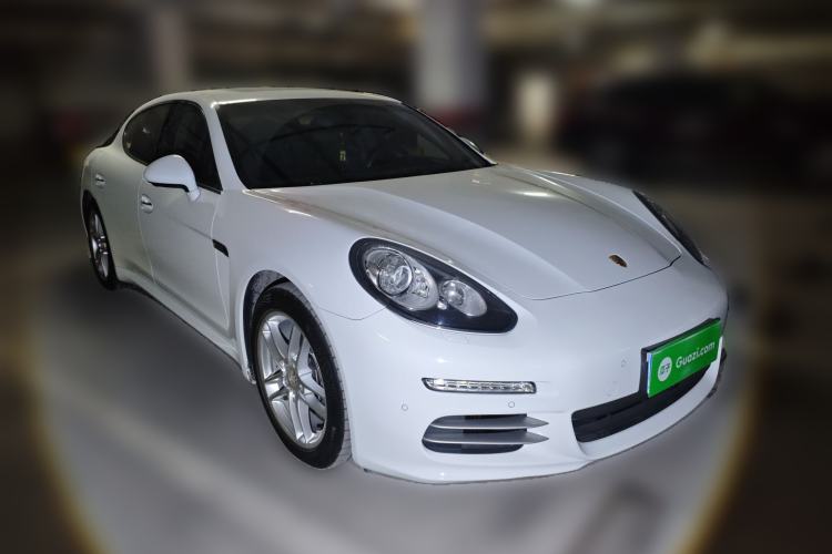 Used Porsche Panamera 2014 Panamera 4 3.0T Front Right 45 Deg