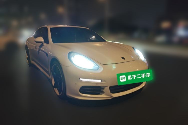 Used Porsche Panamera 2014 Panamera 3.0T Front Right 45 Deg
