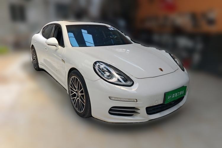 Used Porsche Panamera 2014 Panamera 4 3.0T Front Right 45 Deg