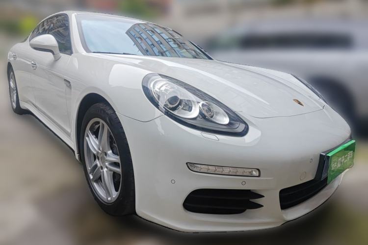 Used Porsche Panamera 2014 Panamera 3.0T Front Right 45 Deg