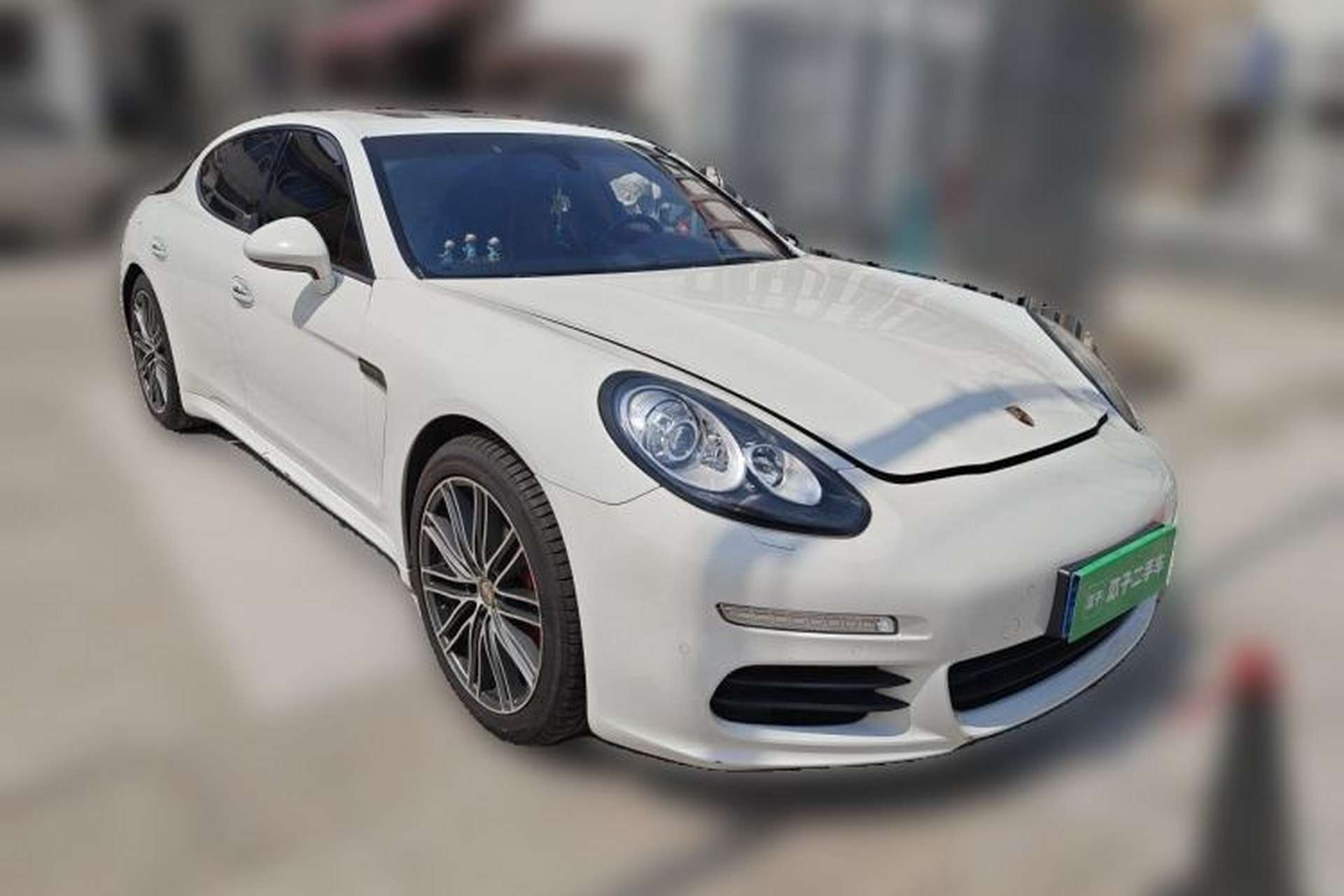 Used Porsche Panamera 2014 Panamera 3.0T Front Right 45 Deg