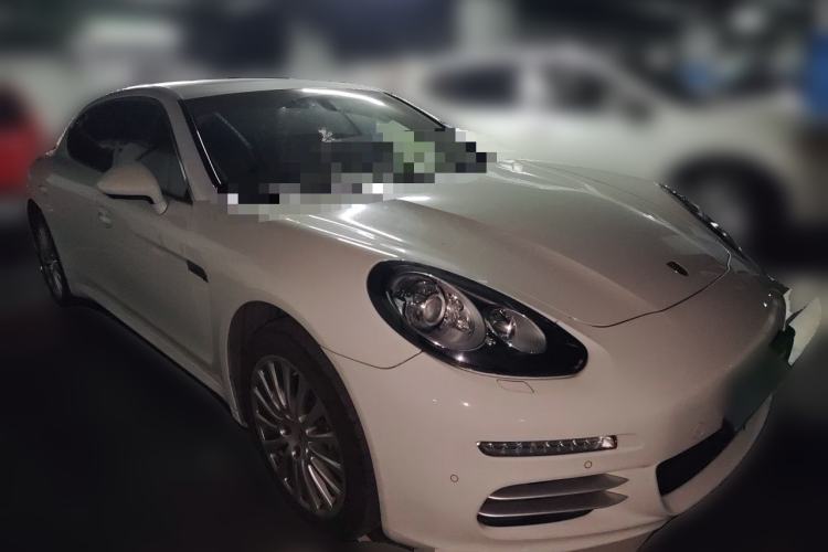 Used Porsche Panamera 2014 Panamera Executive 3.0T Front Right 45 Deg