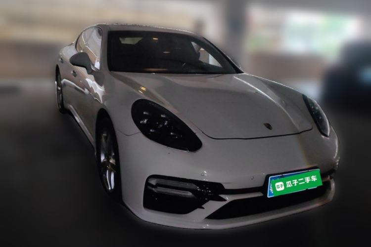 Used Porsche Panamera 2014 Panamera 3.0T Front Right 45 Deg