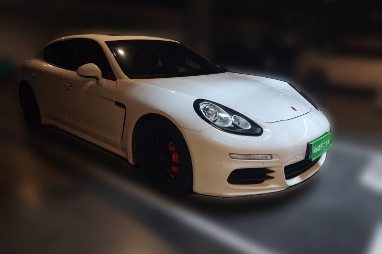 Used Porsche Panamera 2014 Panamera 3.0T Front Right 45 Deg