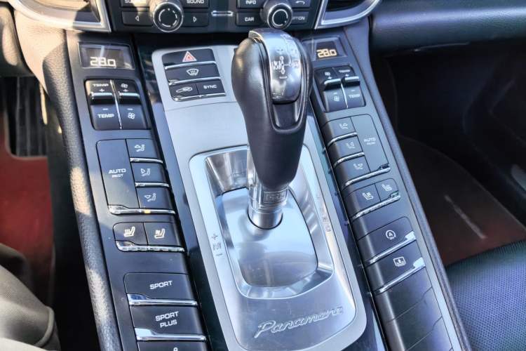 Used Porsche Panamera 2014 Panamera S Executive 3.0T Gear Lever