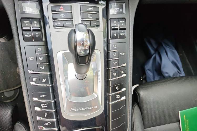 Used Porsche Panamera 2014 Panamera Executive 3.0T Gear Lever