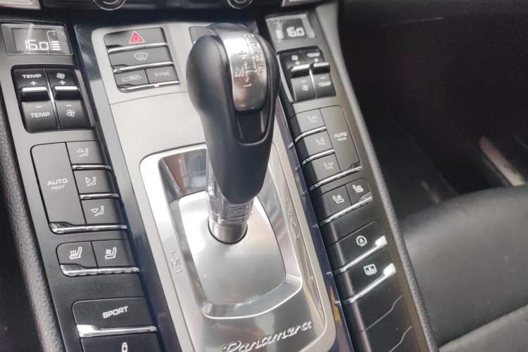 Used Porsche Panamera 2014 Panamera 4S Executive 3.0T Gear Lever