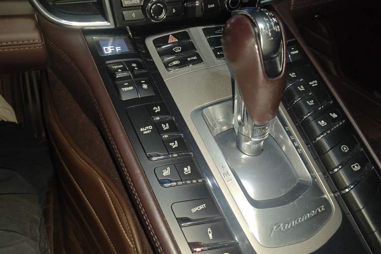 Used Porsche Panamera 2014 Panamera 4 Executive 3.0T Gear Lever