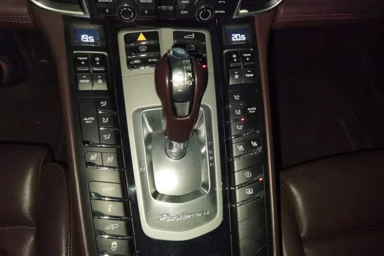 Used Porsche Panamera 2014 Panamera 4 Executive 3.0T Gear Lever
