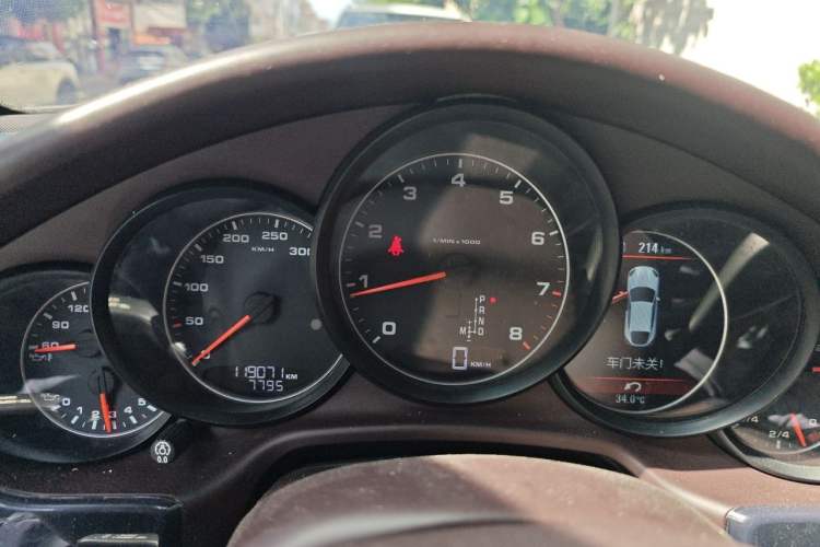 Used Porsche Panamera 2014 Panamera 3.0T Instrument Cluster