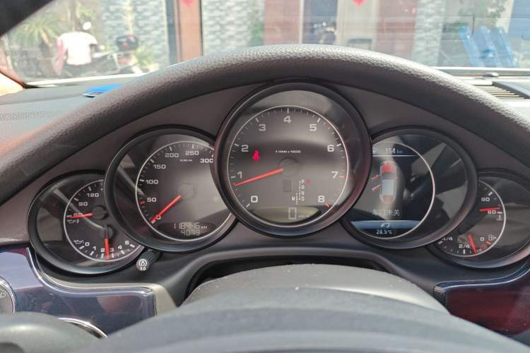 Used Porsche Panamera 2014 Panamera 3.0T Instrument Cluster