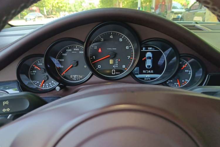 Used Porsche Panamera 2014 Panamera 3.0T Instrument Cluster