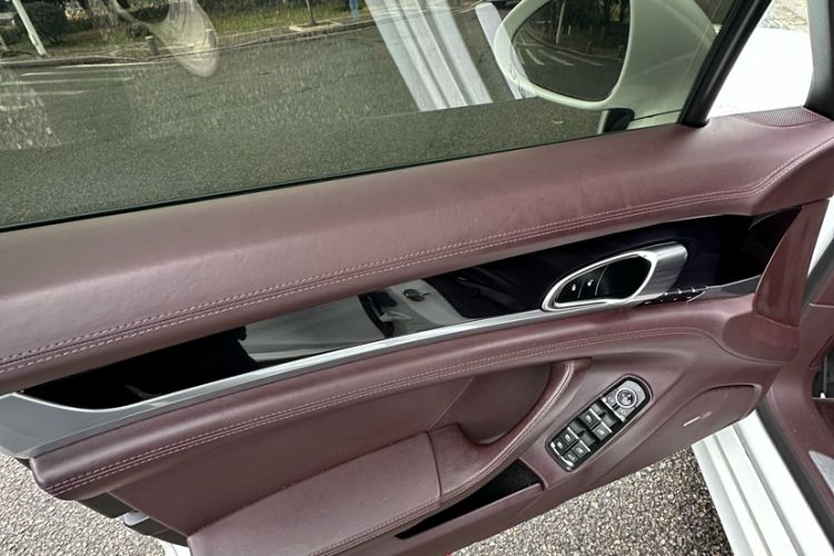 Used Porsche Panamera 2014 Panamera 3.0T Interior 13