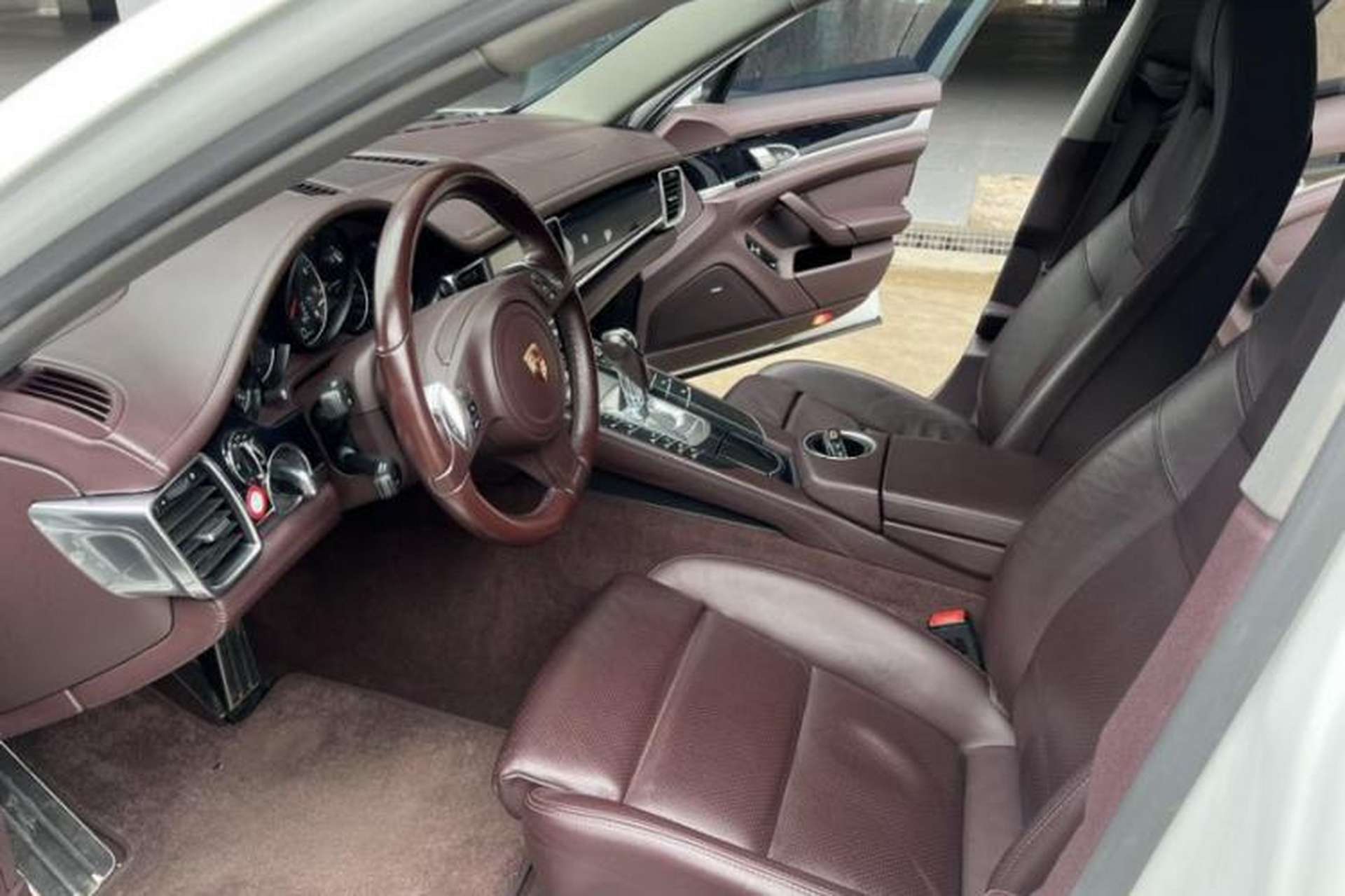 Used Porsche Panamera 2014 Panamera 4 3.0T Interior 2