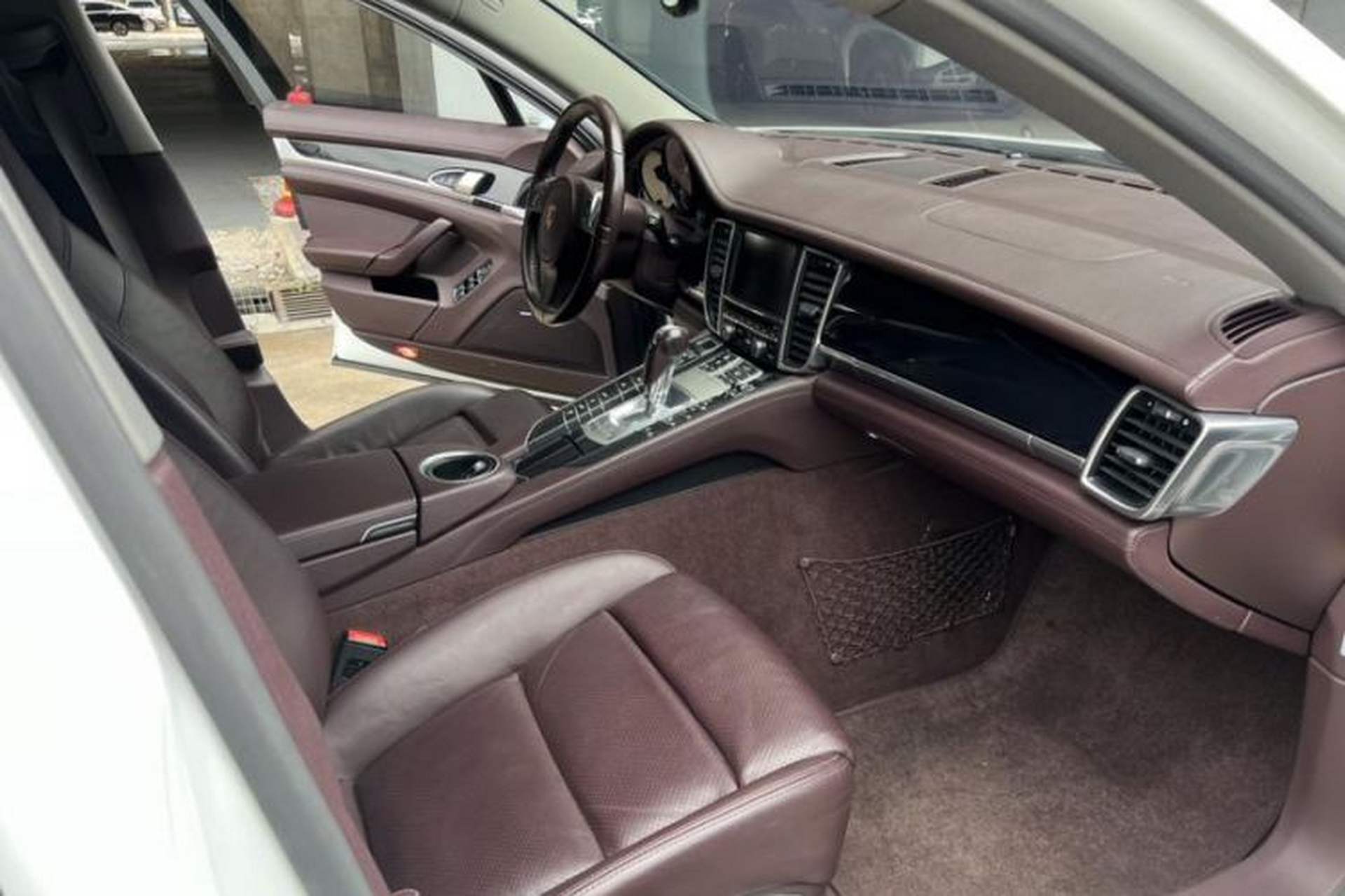 Used Porsche Panamera 2014 Panamera 4 3.0T Interior 4