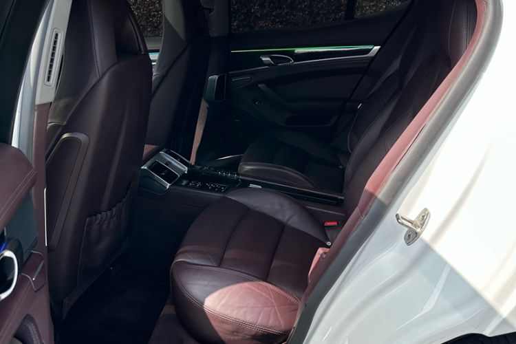 Used Porsche Panamera 2014 Panamera 3.0T Interior 8