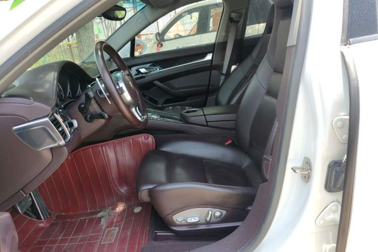Used Porsche Panamera 2014 Panamera 4 3.0T Left Front Seat