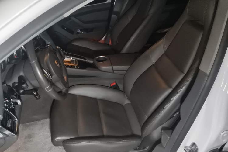 Used Porsche Panamera 2014 Panamera 4 3.0T Left Front Seat