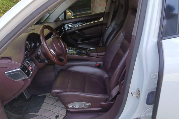 Used Porsche Panamera 2014 Panamera 3.0T Left Front Seat