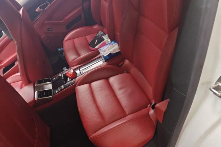 Used Porsche Panamera 2014 Panamera 3.0T Left Rear Seat