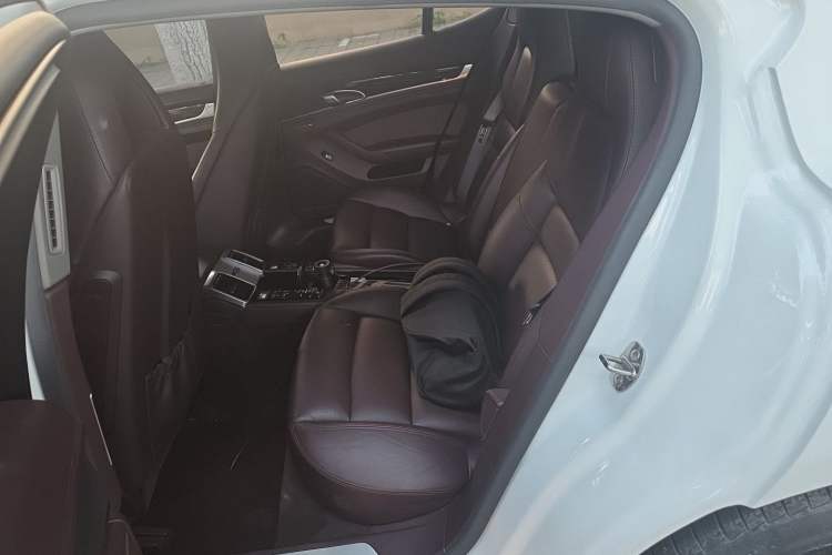 Used Porsche Panamera 2014 Panamera 4 3.0T Left Rear Seat