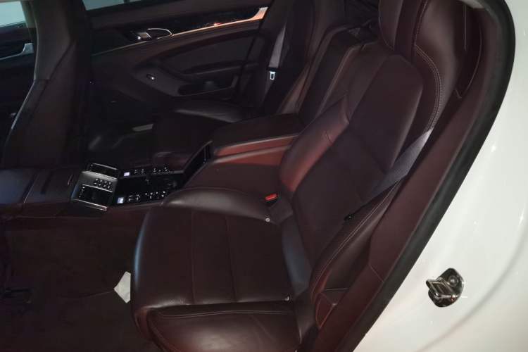 Used Porsche Panamera 2014 Panamera 4 Executive 3.0T Left Rear Seat
