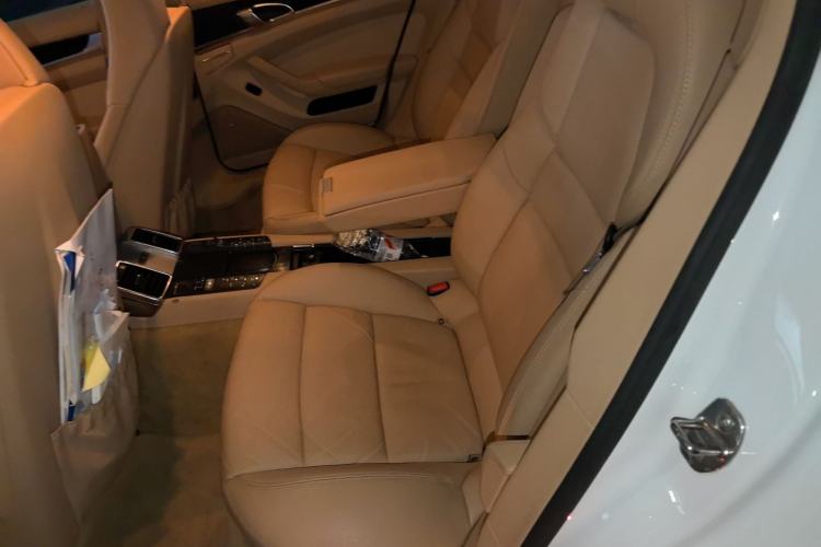 Used Porsche Panamera 2014 Panamera 3.0T Left Rear Seat