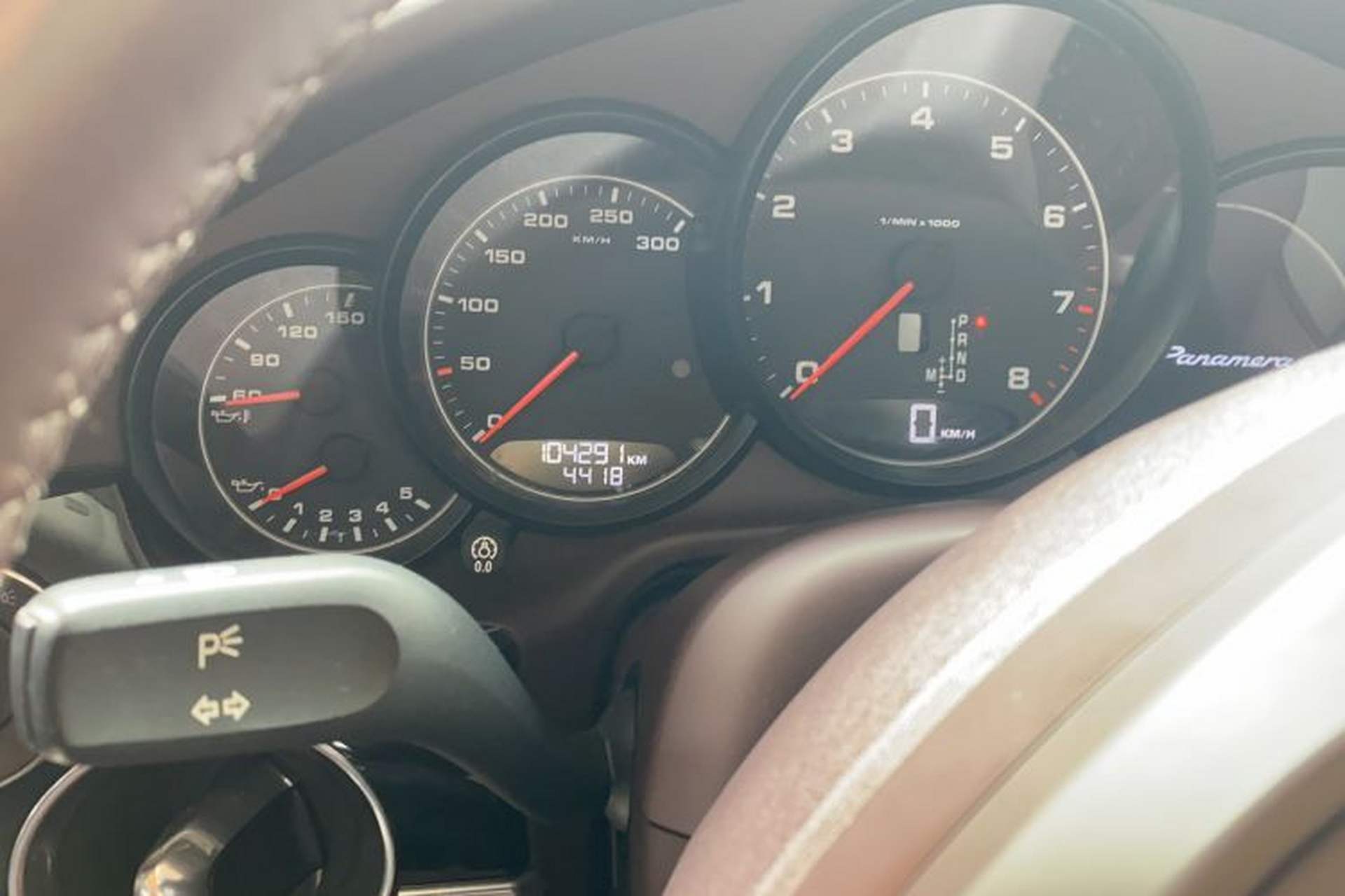 Used Porsche Panamera 2014 Panamera 4 3.0T Odometer Close Up